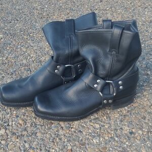 NWOT FRYE Black Leather Harness Boots